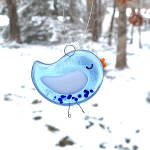 Chubby Blue Bird Suncatcher, Blue Glass Bird, Home Decoration, Handmade Bird Ornament, Fused Glass, Gift for Friend, Garden Art, Porch Decor